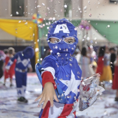É carnaval no Colégio Santa Cecília.
