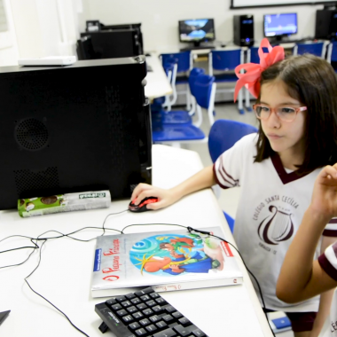 Projeto StoryVisualizer